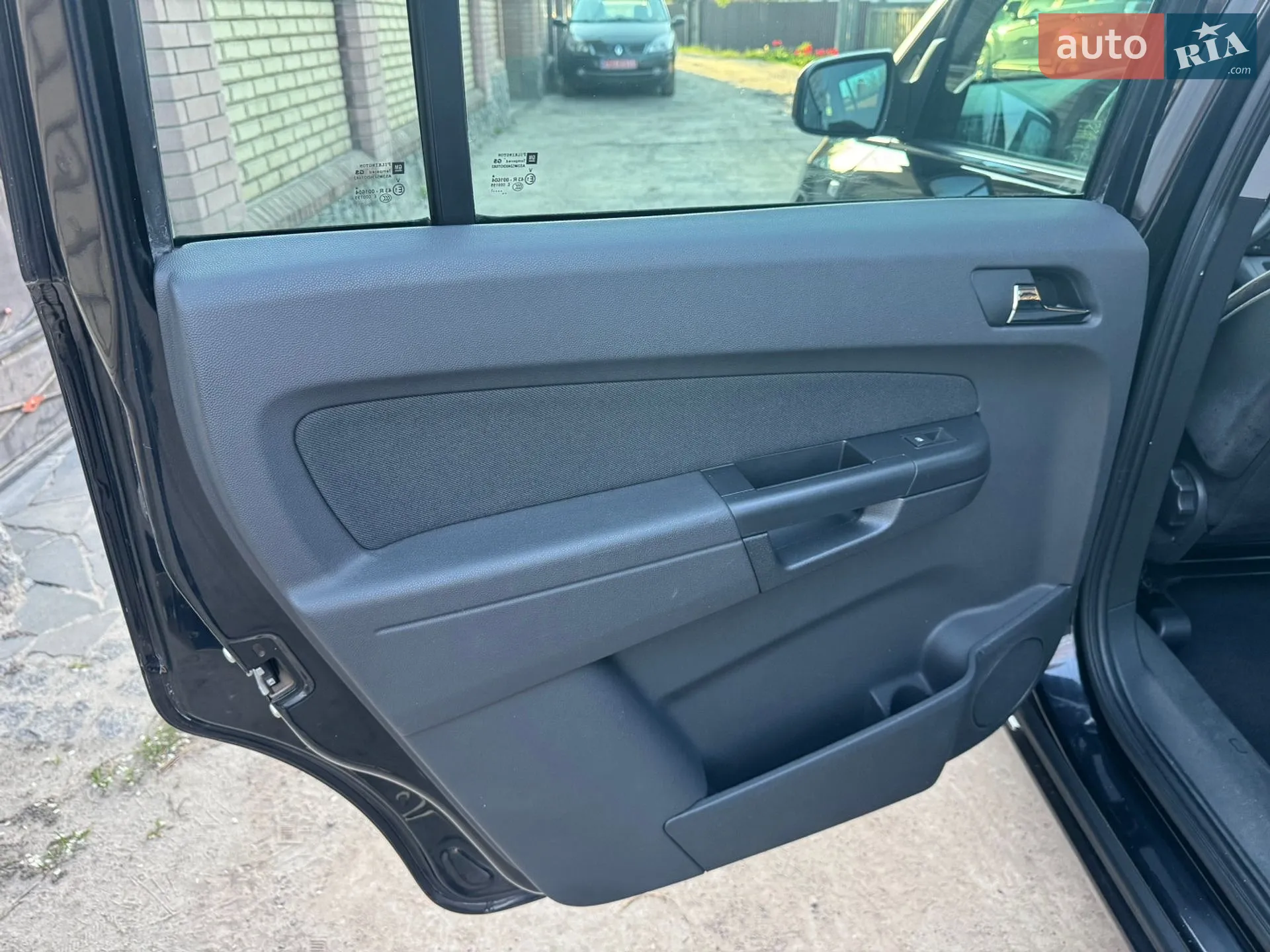 2011 Opel Zafira - мініатюра 42