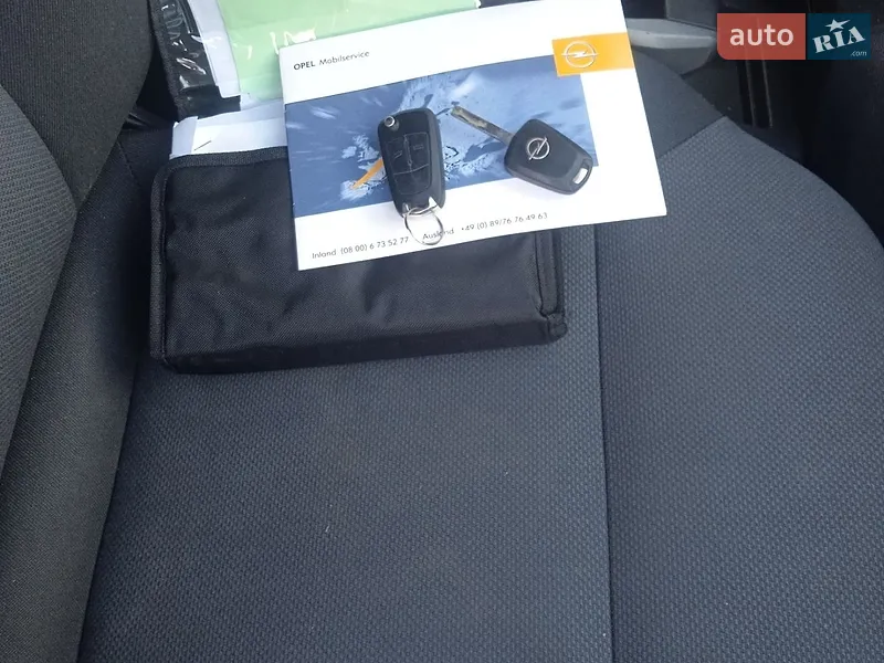 Минивэн Opel Zafira 2006 в Бучаче документ