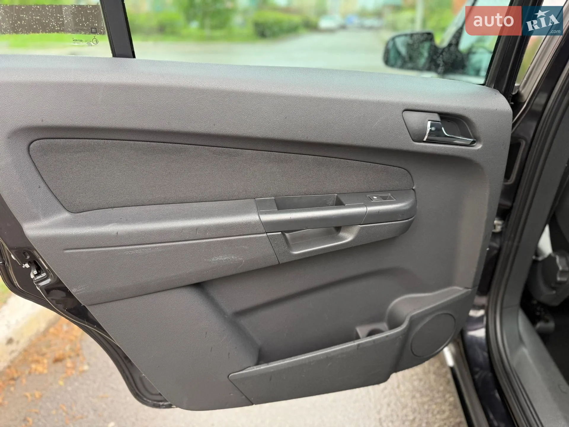 2011 Opel Zafira - мініатюра 38