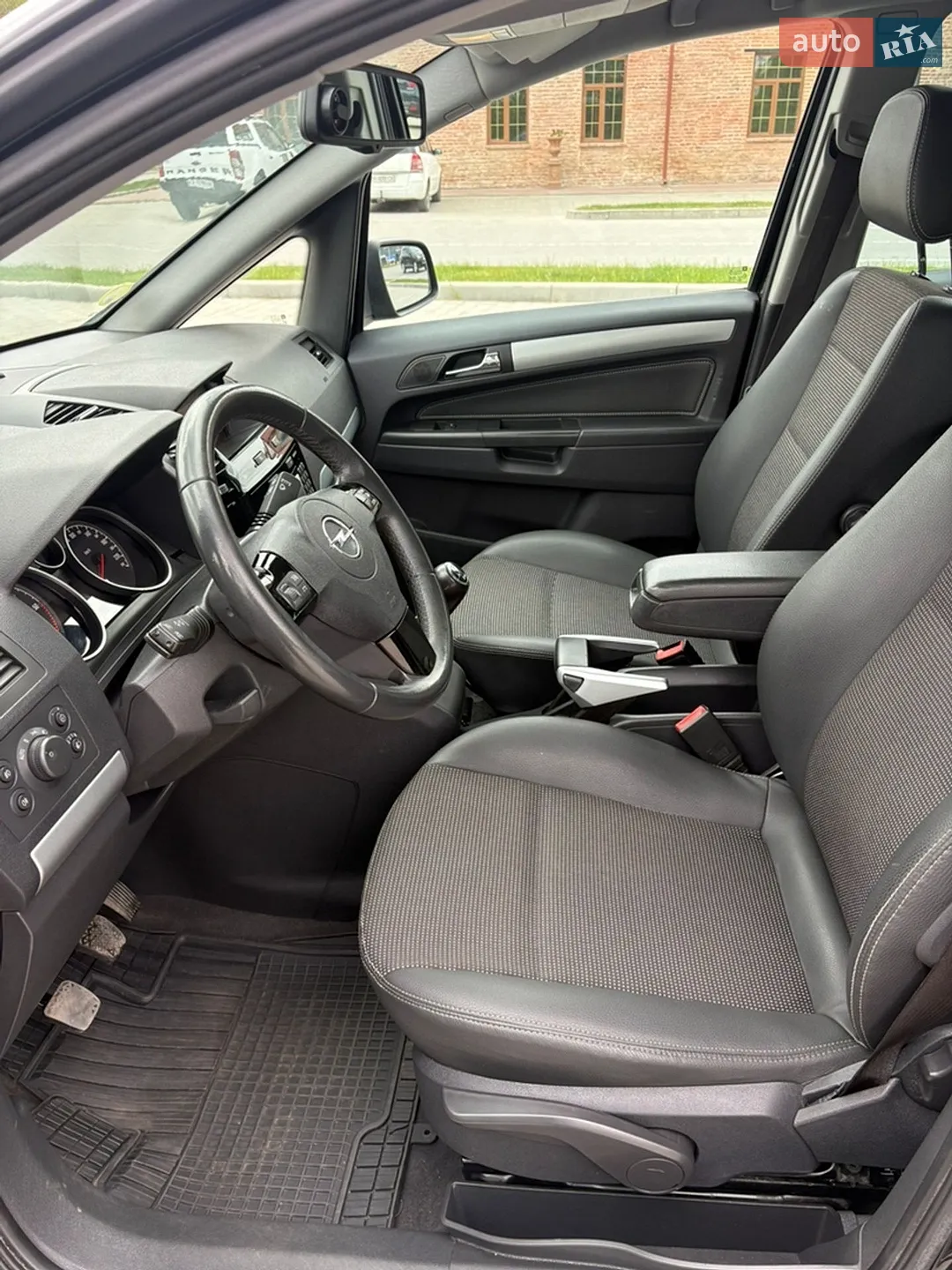2011 Opel Zafira - мініатюра 25