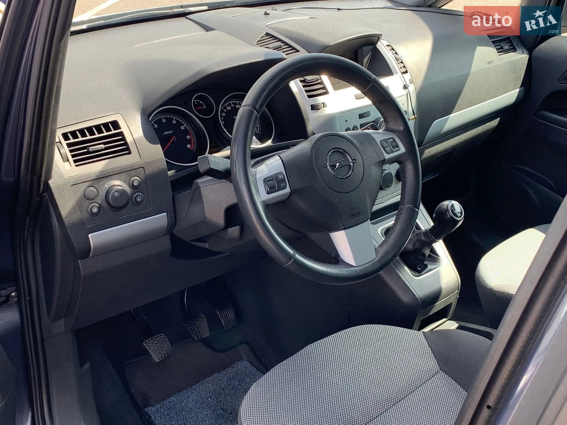 2010 Opel Zafira - мініатюра 19