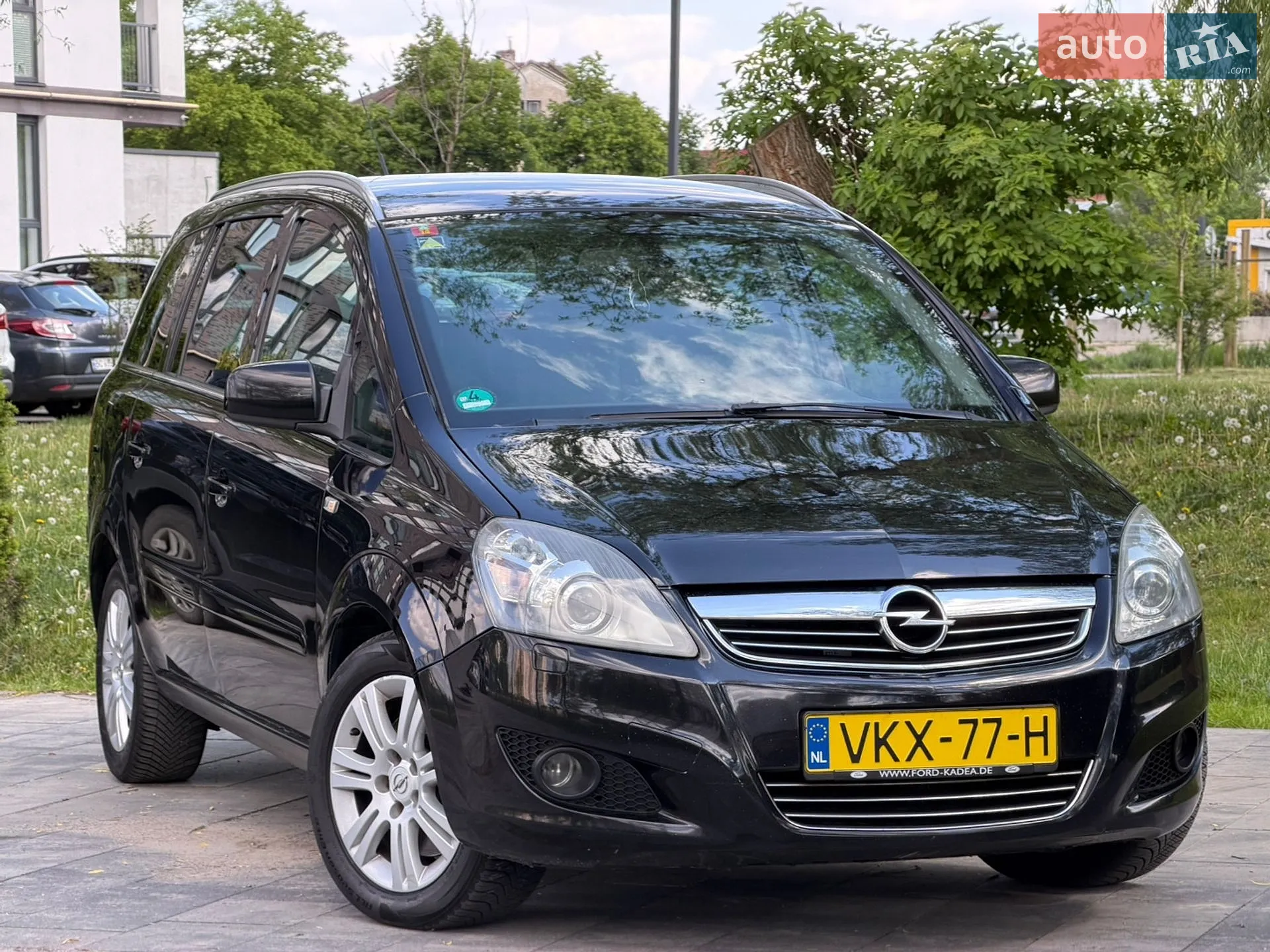 2010 Opel Zafira - фото 1