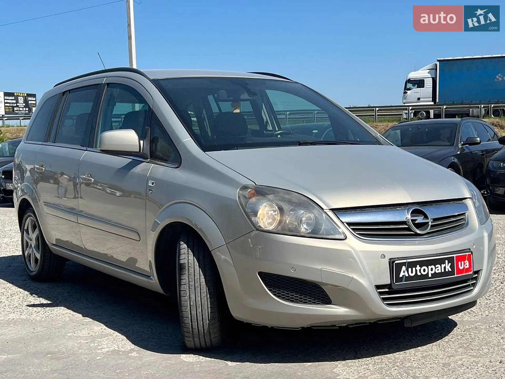 2010 Opel Zafira - мініатюра 11