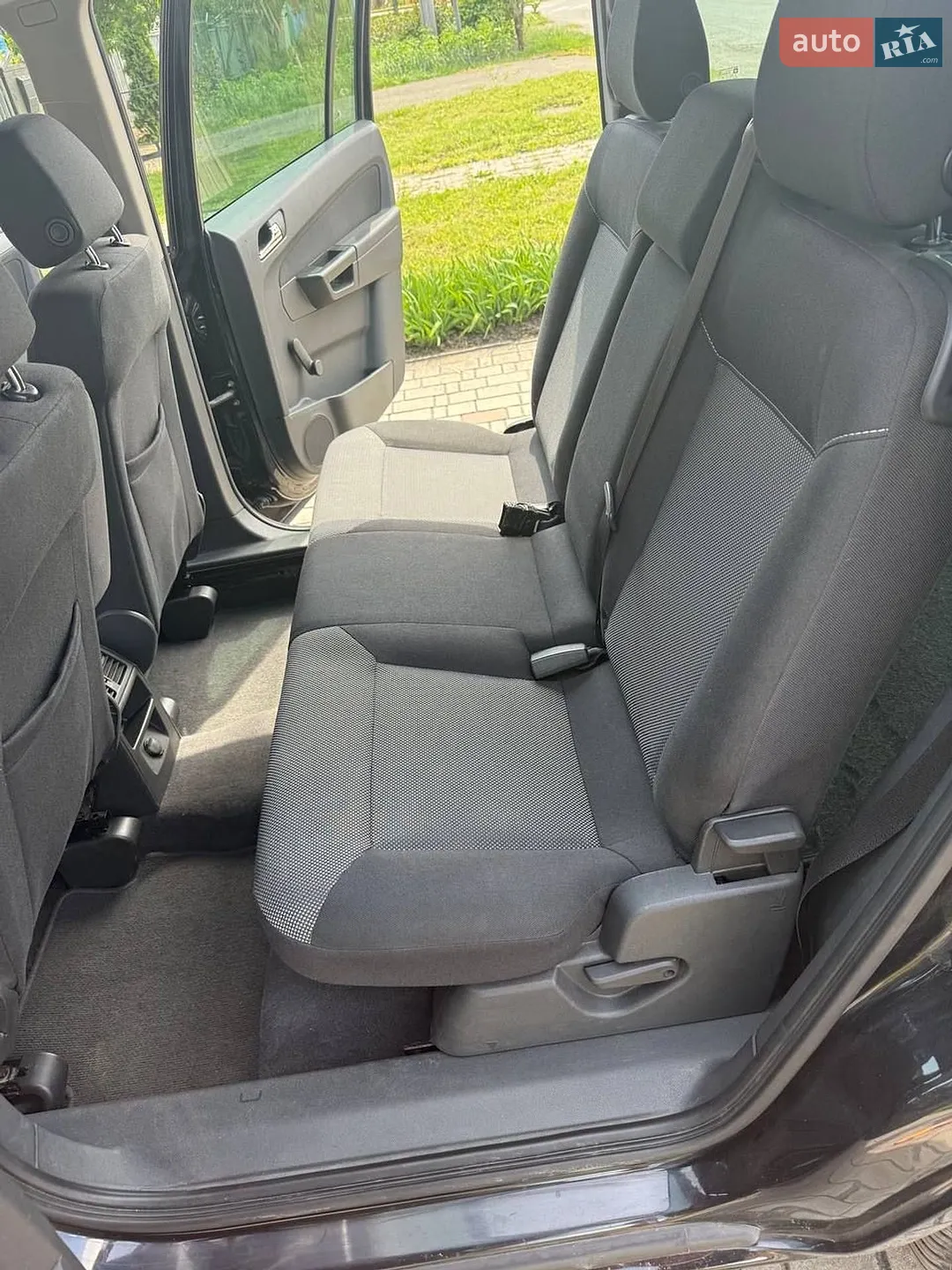 2010 Opel Zafira - мініатюра 12