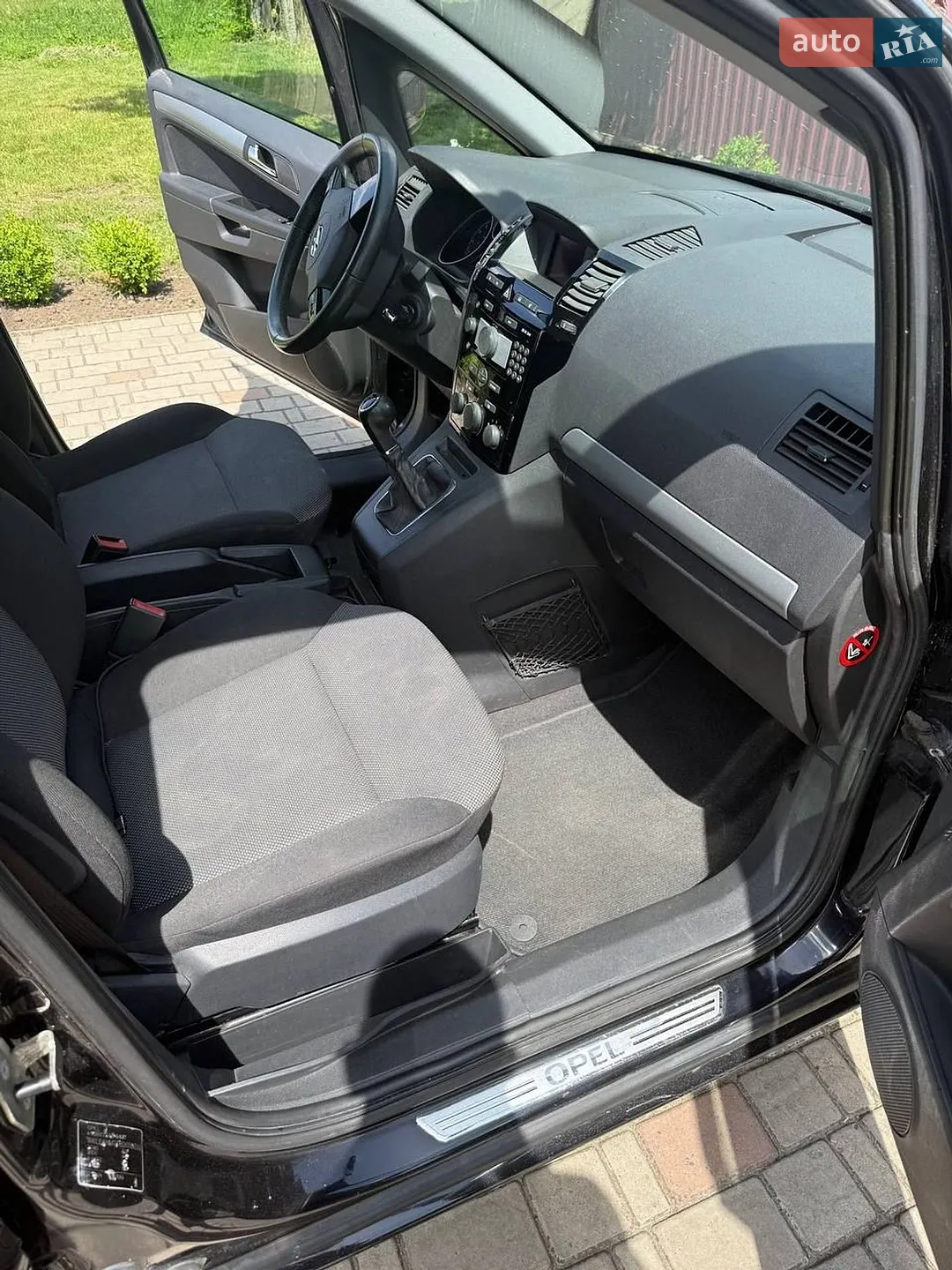 2010 Opel Zafira - мініатюра 17