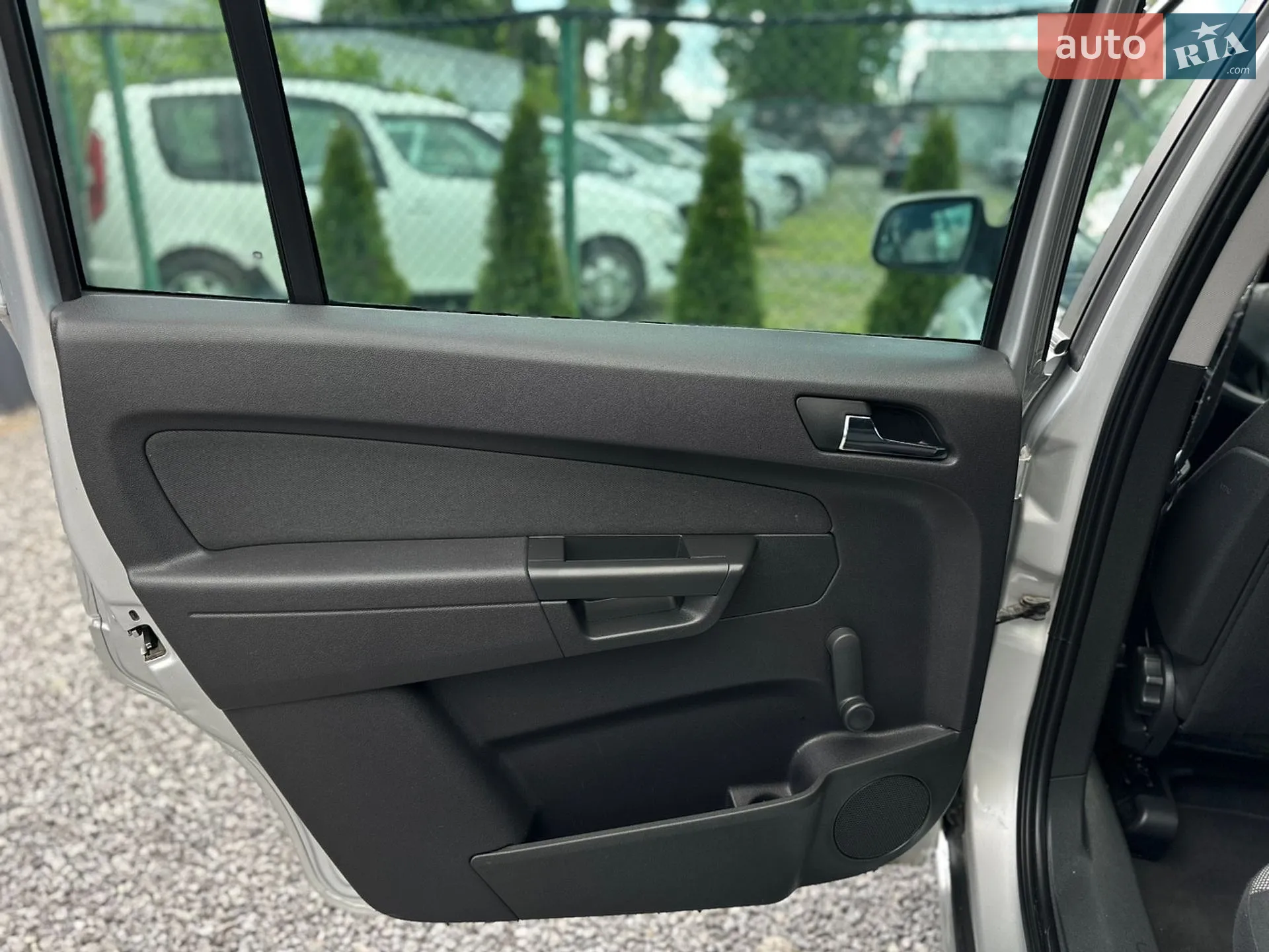 2010 Opel Zafira - мініатюра 38