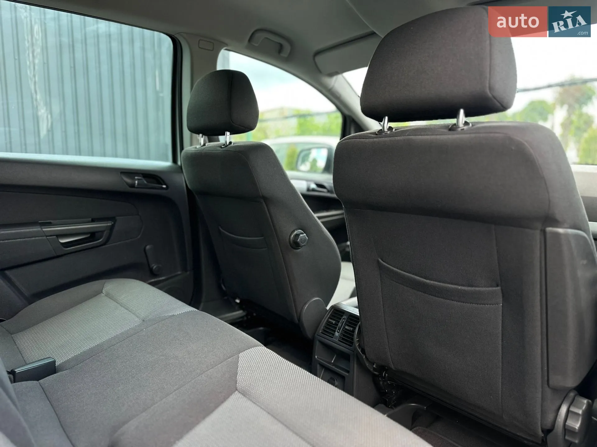 2010 Opel Zafira - мініатюра 42