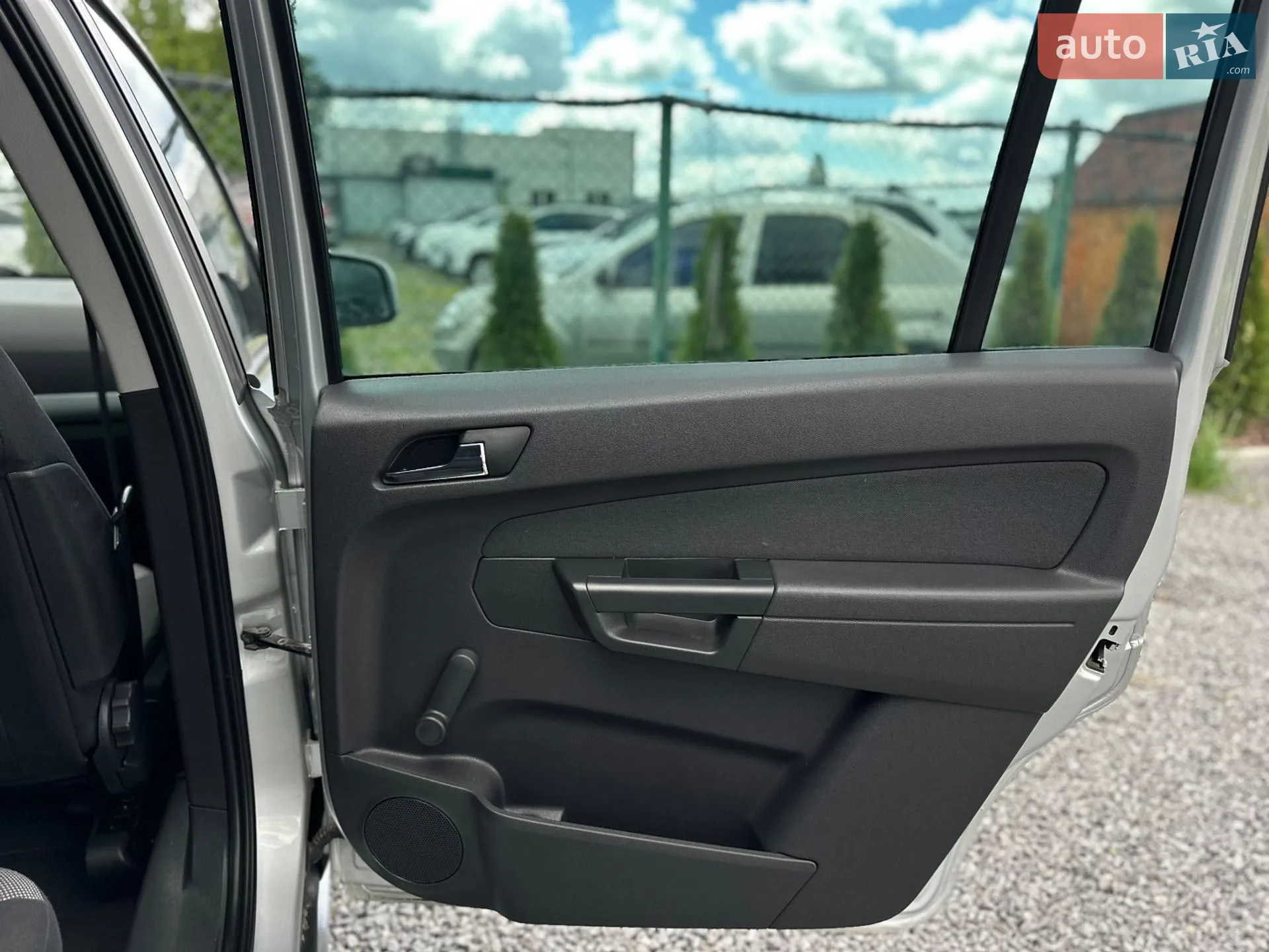 2010 Opel Zafira - мініатюра 44