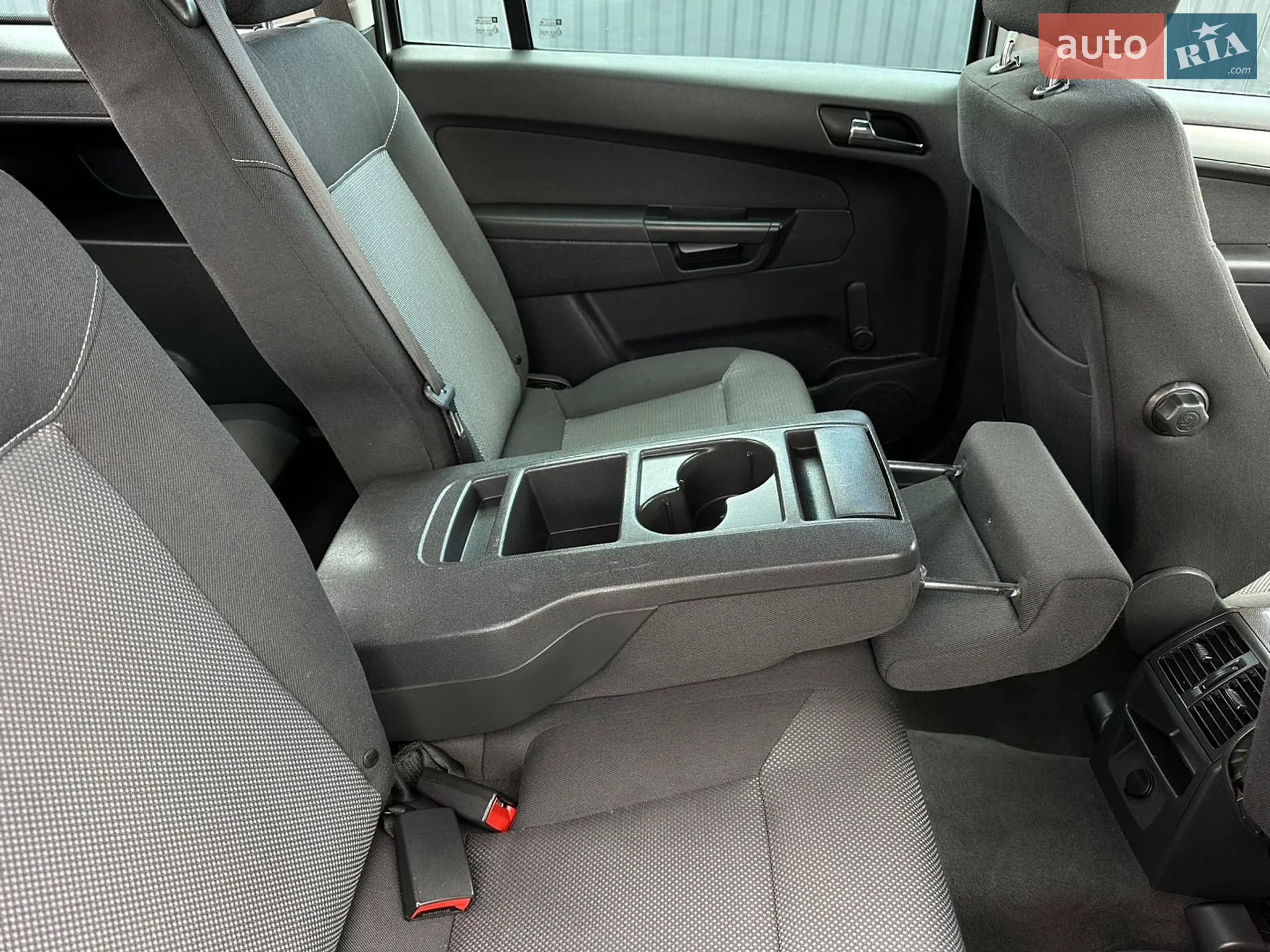 2010 Opel Zafira - мініатюра 59