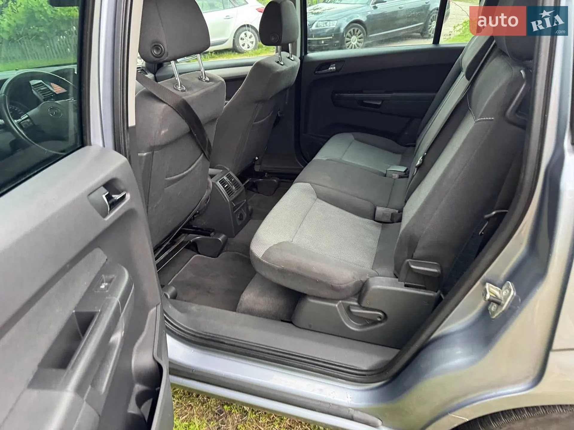 2010 Opel Zafira - мініатюра 44