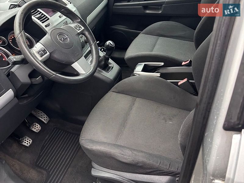 Минивэн Opel Zafira 2007 в Владимире фото 8 Минивэн Opel Zafira 2007 в Владимире