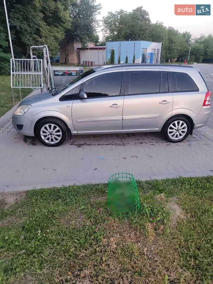 2010 Opel Zafira - мініатюра 24