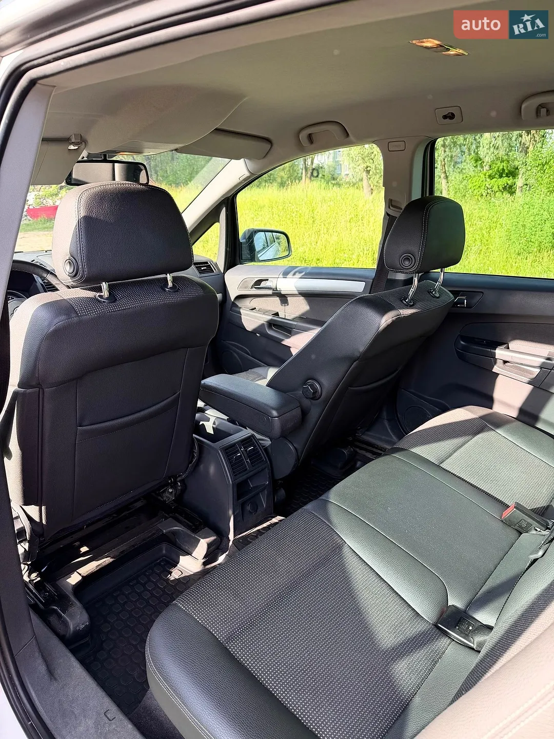 Opel Zafira 2013 VIN W0L0AHM75E2023207 фото оголошення 10 з 12