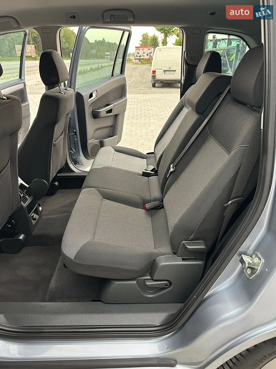 2010 Opel Zafira - мініатюра 22