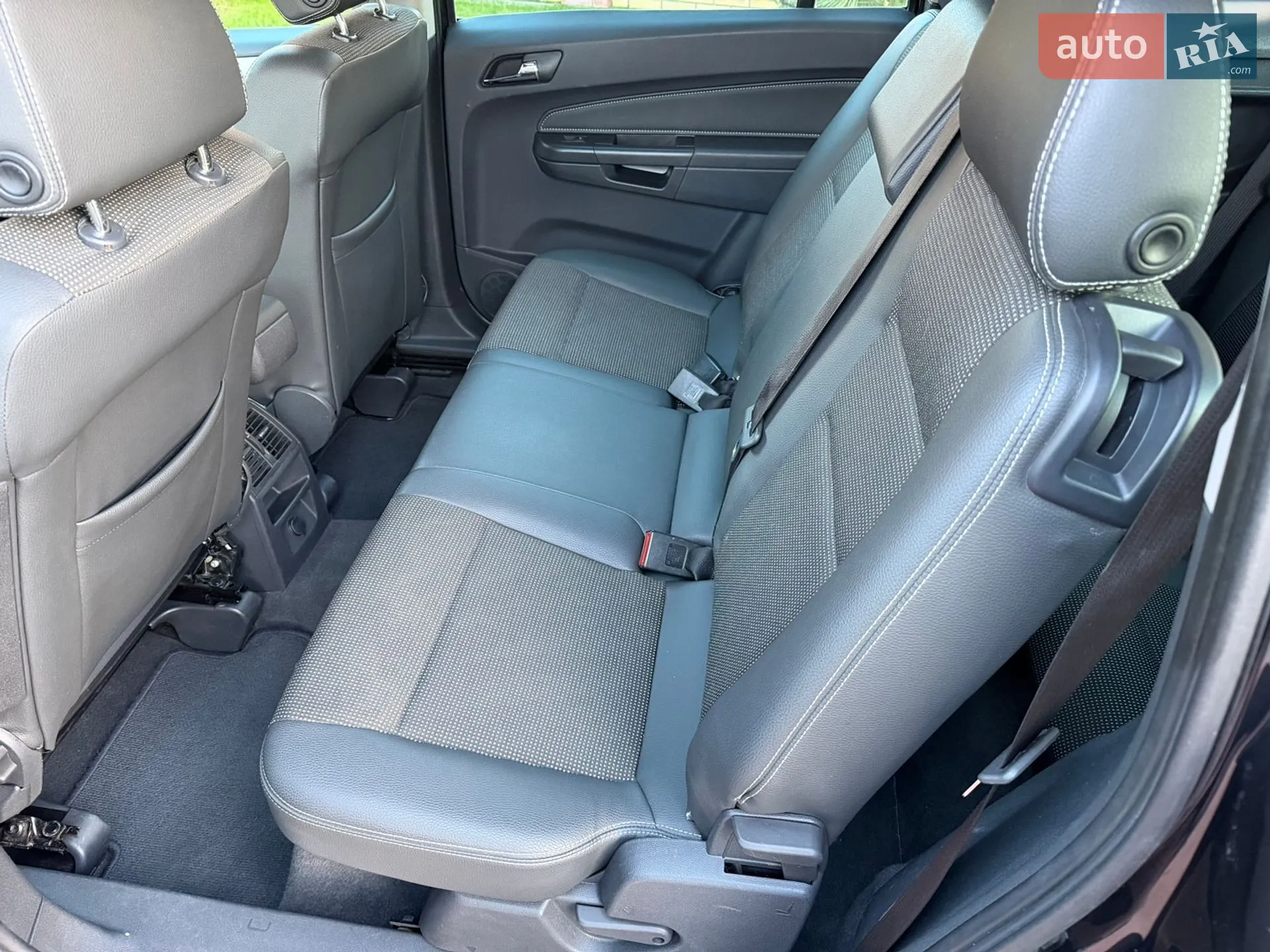 2011 Opel Zafira - мініатюра 53