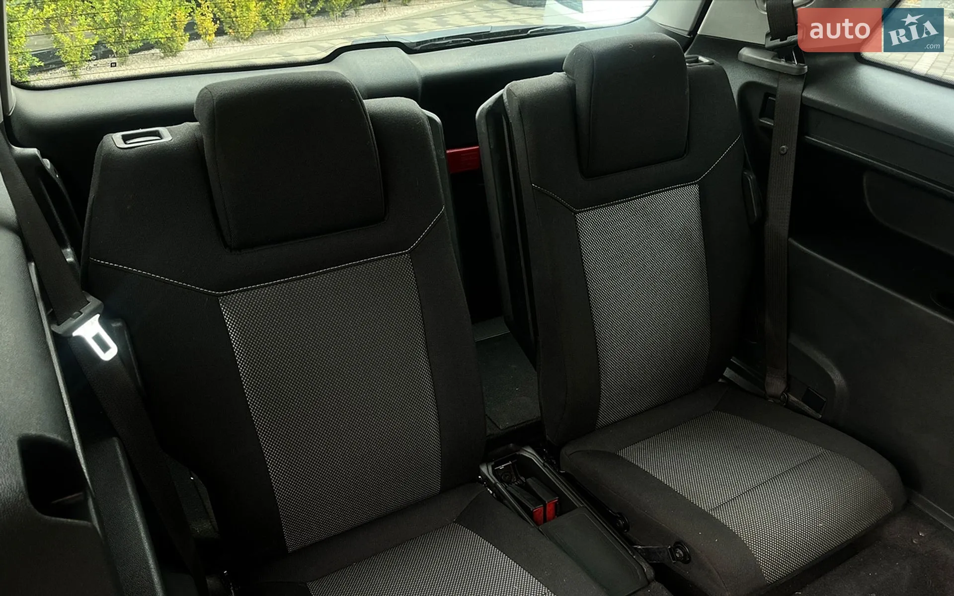 2010 Opel Zafira - мініатюра 27