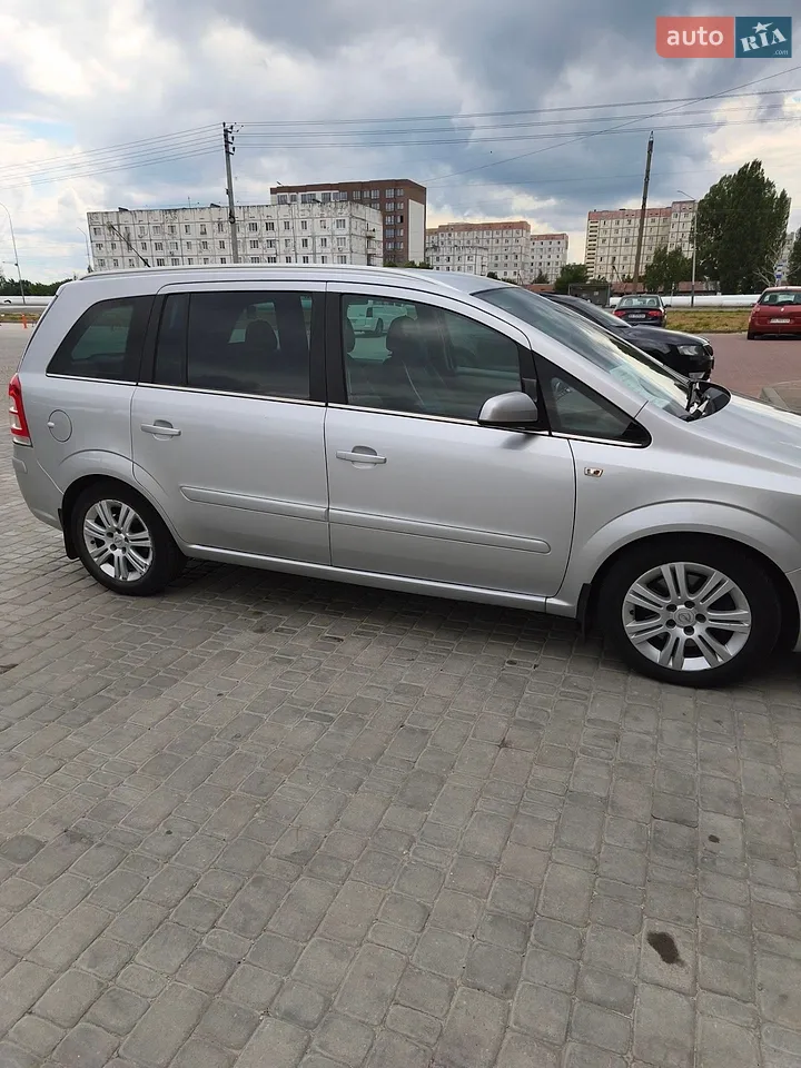2010 Opel Zafira - мініатюра 23