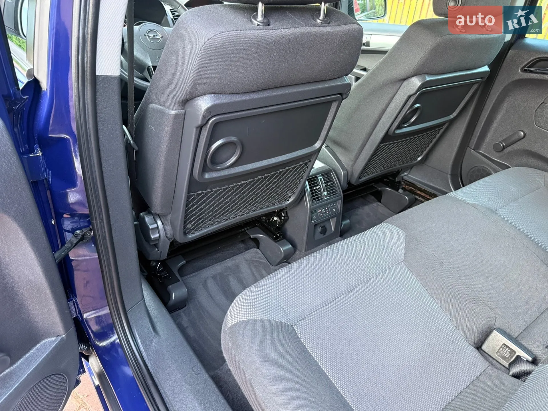 2011 Opel Zafira - мініатюра 25