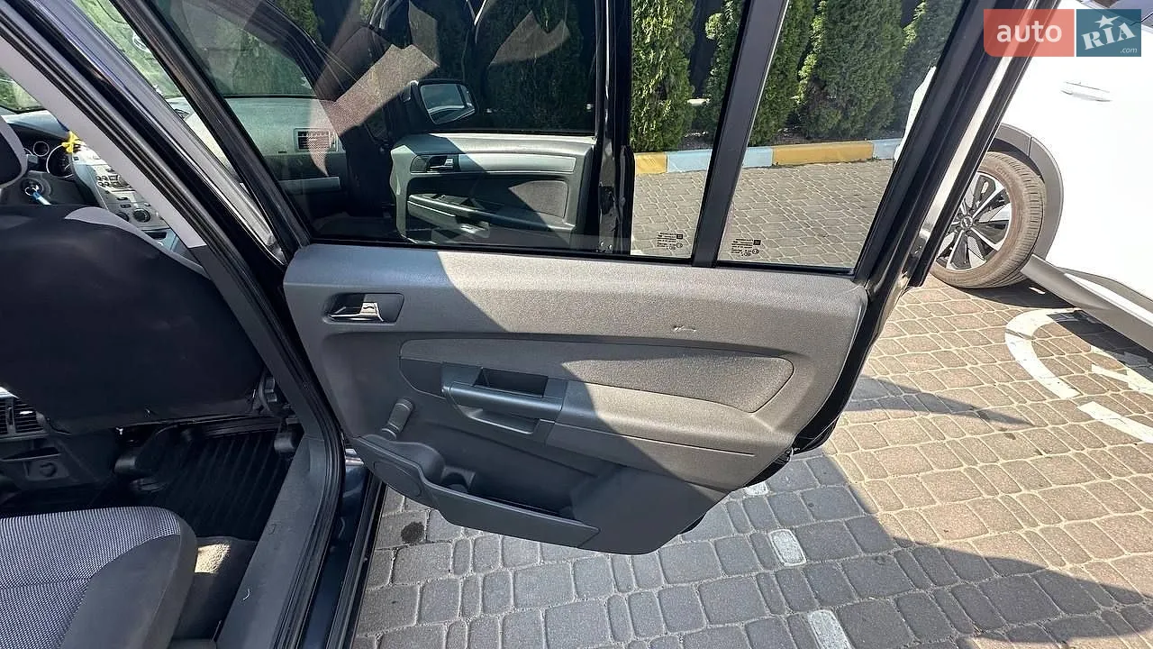 2010 Opel Zafira - мініатюра 11