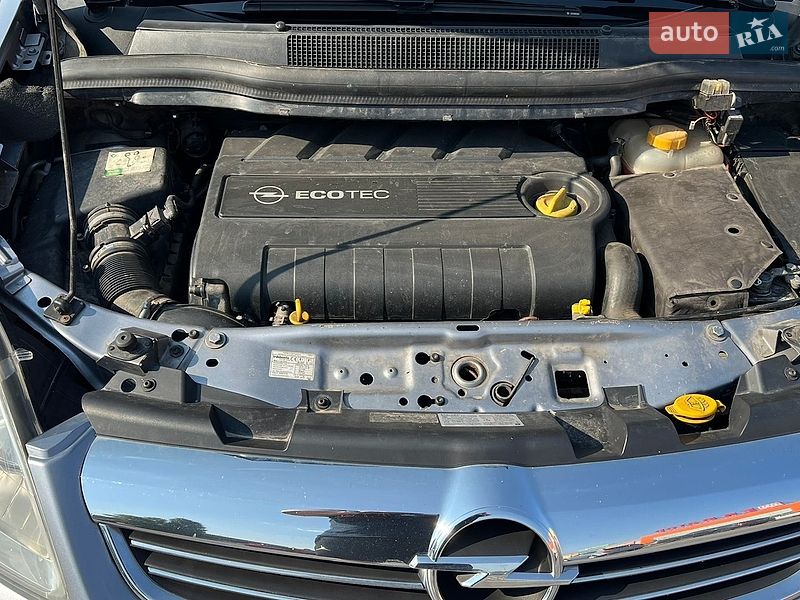 Минивэн Opel Zafira 2008 в Полтаве