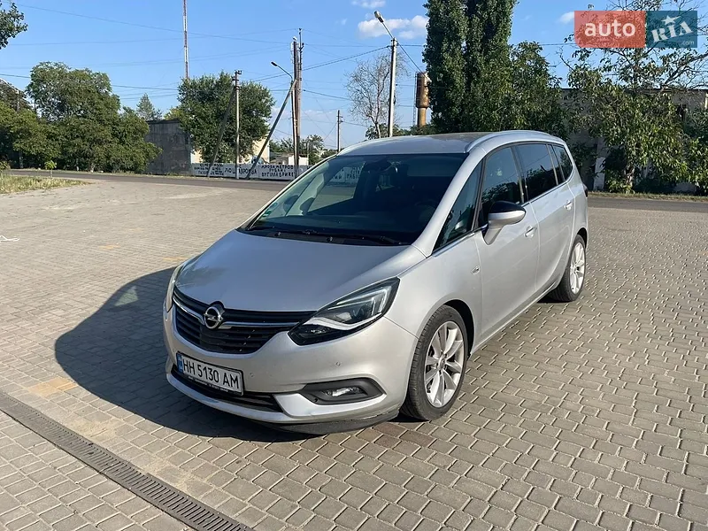 Opel Zafira 2018