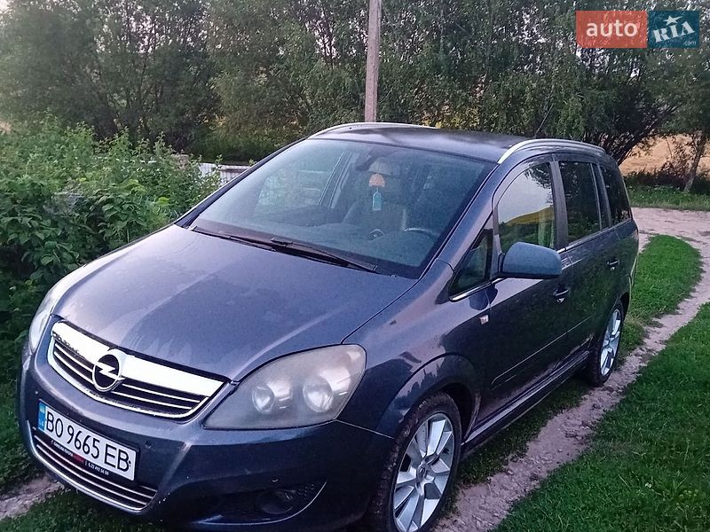 Opel Zafira 2010