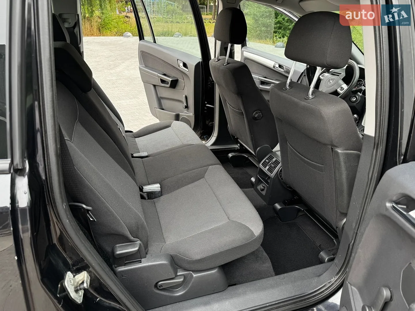 2010 Opel Zafira - мініатюра 69