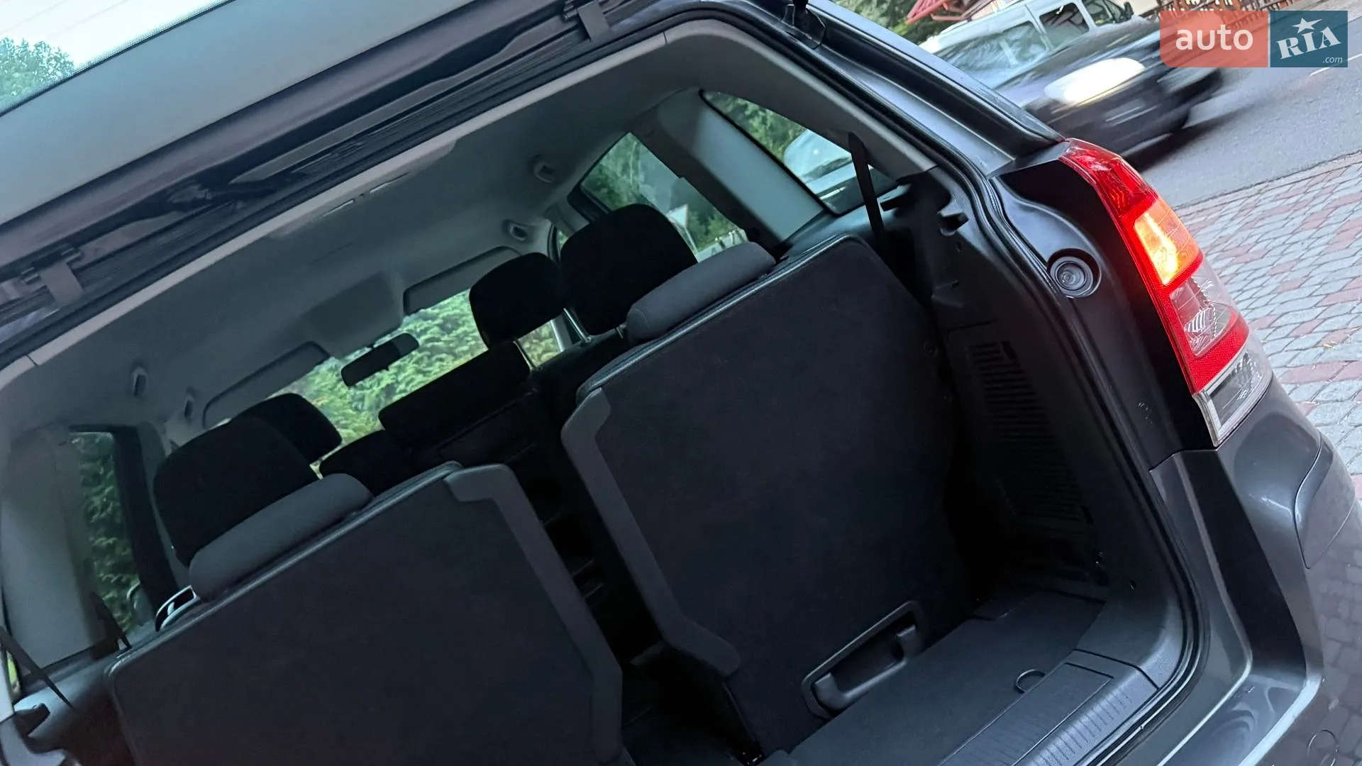 2010 Opel Zafira - мініатюра 38