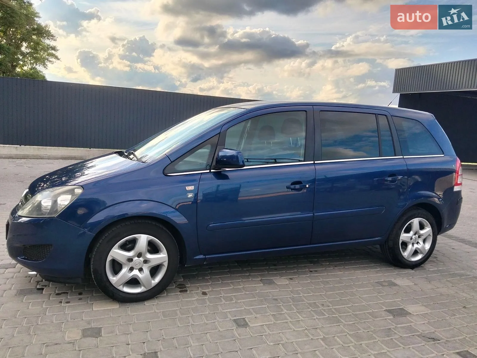 2010 Opel Zafira - мініатюра 12