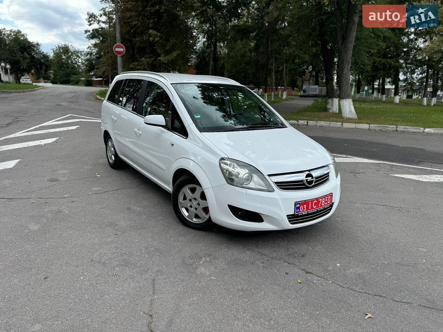 2010 Opel Zafira - мініатюра 2