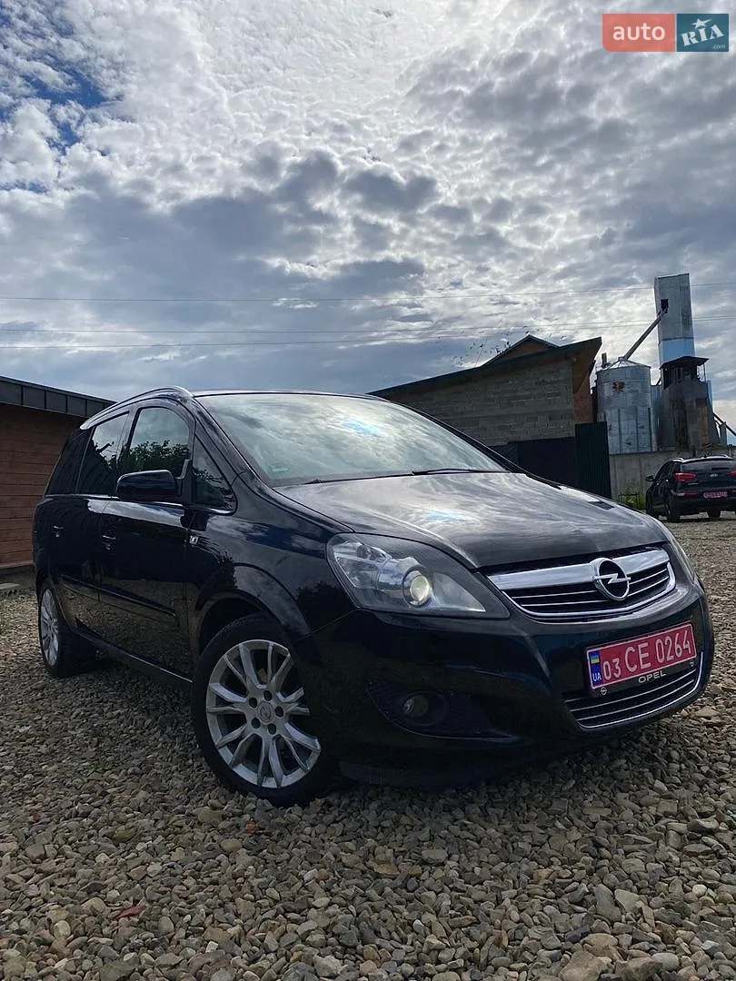 2010 Opel Zafira - фото 1