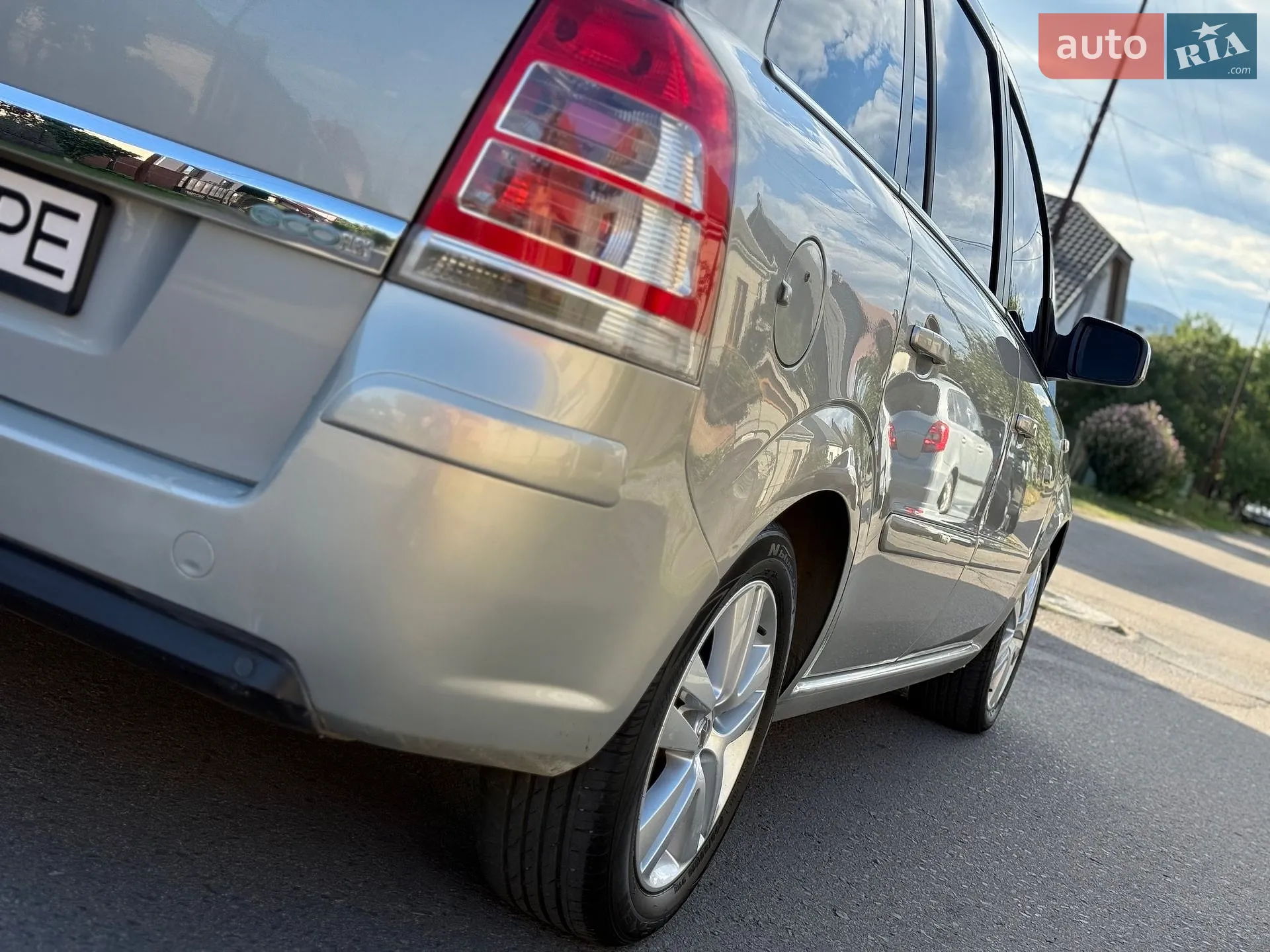 2010 Opel Zafira - мініатюра 9