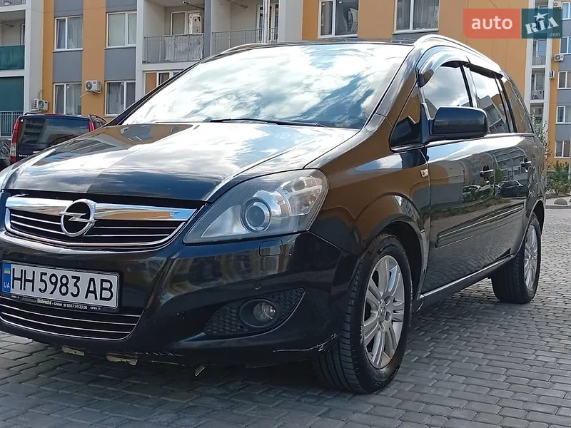 Opel Zafira 2012