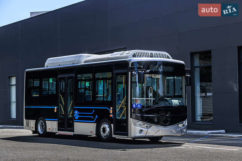 Городской автобус Ostcar 8 2025 в Киеве