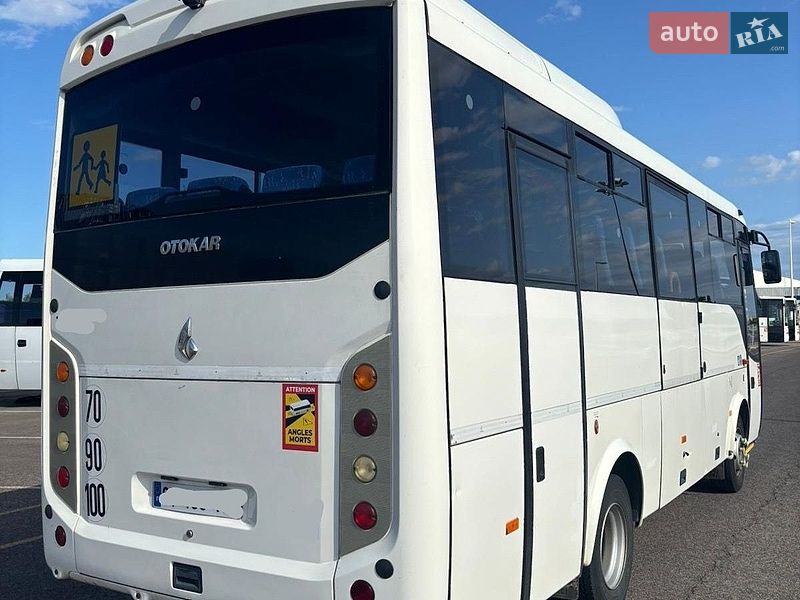 Приміський автобус Otokar Navigo 2013 в Львові