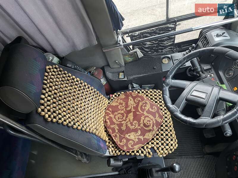 Приміський автобус Otokar Sultan 2004 в Полтаві