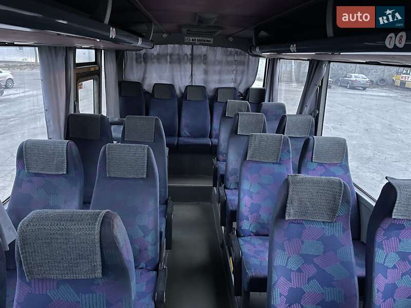 Приміський автобус Otokar Sultan 2004 в Полтаві