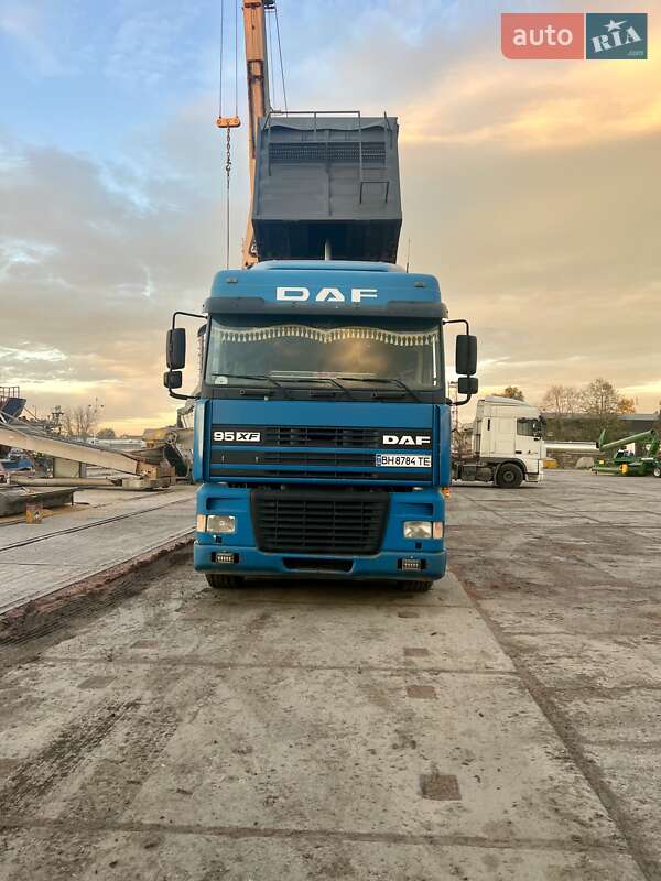 Самосвал полуприцеп Pacton T3001 1999 в Измаиле