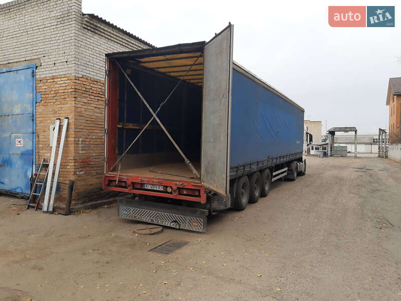 Тентованный борт (штора) - полуприцеп Pacton T3001 2003 в Броварах