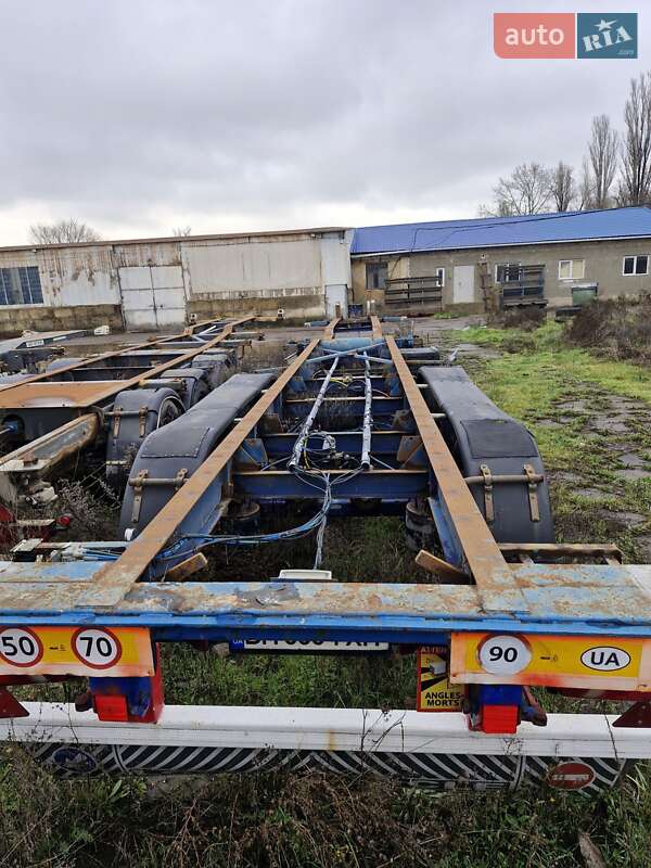 Контейнеровоз полуприцеп Pacton T 2002 в Одессе