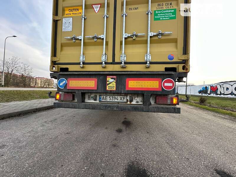 Контейнеровоз напівпричіп Pacton TXC 2008 в Вінниці