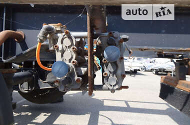 Контейнеровоз полуприцеп Pacton TXD 2005 в 