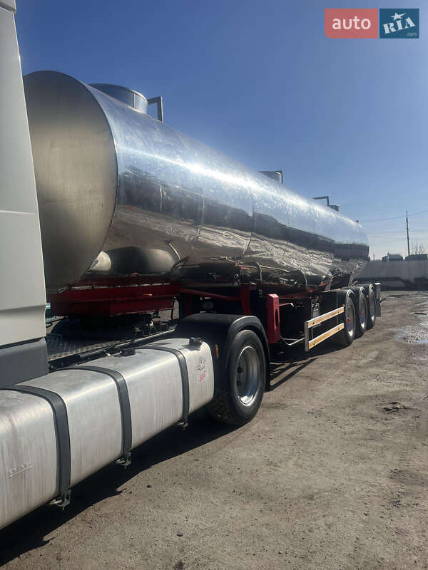 Цистерна полуприцеп Pacton TXL 1994 в Городке