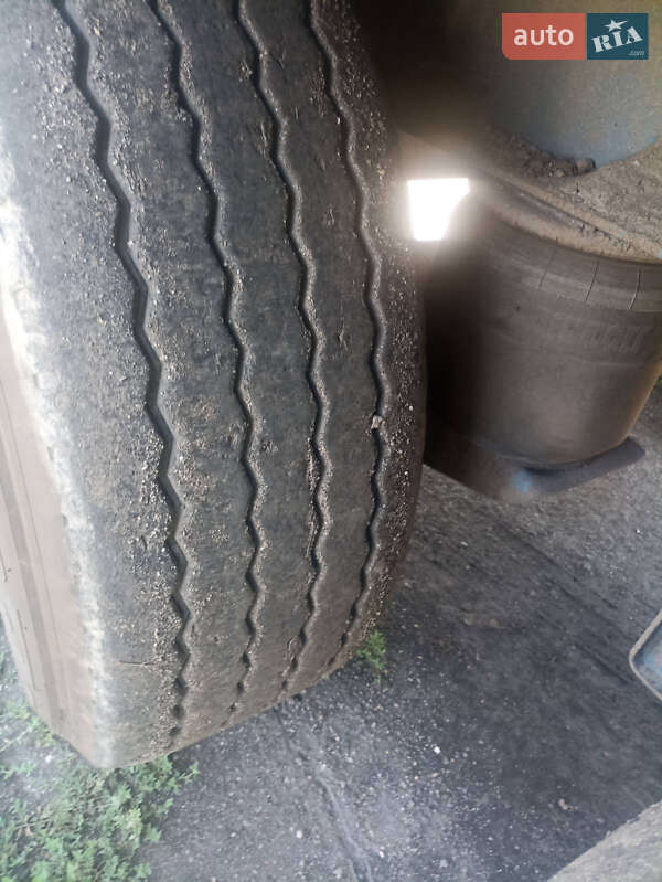 Бортовий напівпричіп Pacton TXZ 339 1997 в Новому Бузі