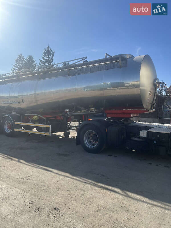 Цистерна напівпричіп Pacton TXZ 339 1994 в Городку фото 10 Цистерна напівпричіп Pacton TXZ 339 1994 в Городку