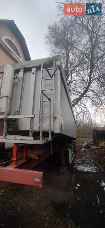 Зерновоз - полуприцеп Panav NS 2002 в Батурине