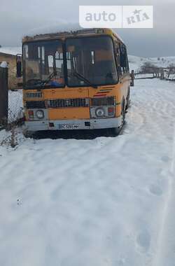 Городской автобус ПАЗ 32051 2003 в Львове