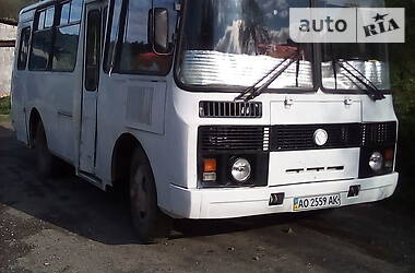 Пригородный автобус ПАЗ 32053 2005 в Хусте