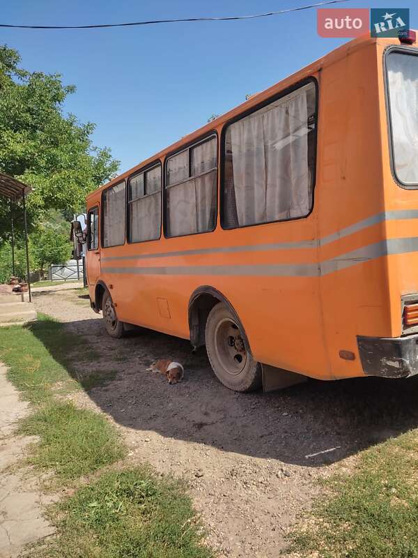 Приміський автобус ПАЗ 32053 2007 в Чернівцях