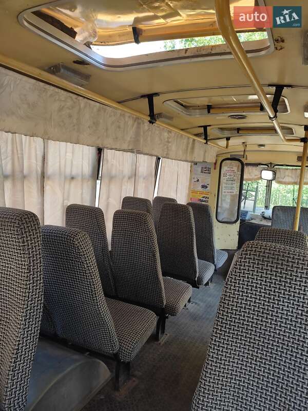 Пригородный автобус ПАЗ 32053 2007 в Черновцах